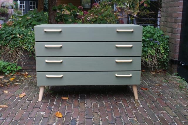 Vintage ladekastje € 165,00