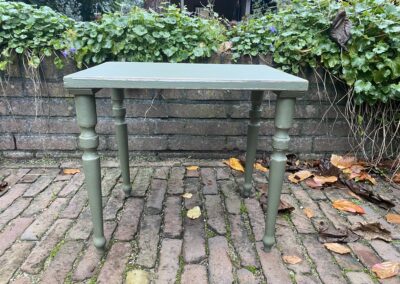 Brocante tafeltje. € 12,50