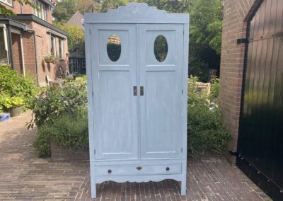 Vintage kast. € 425,00