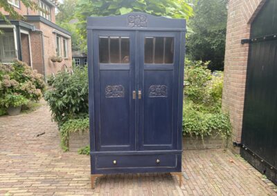 Vintage kast. € 425,00
